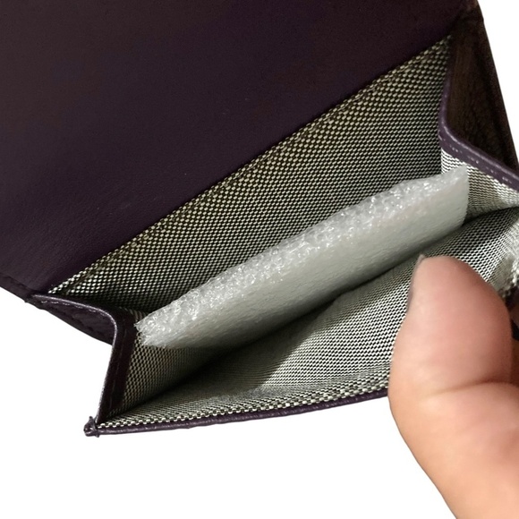 NEW COLE HAAN GRAND SERIES ESS Wallet & Key Fob Gift Set Blackberry Cordial - Picture 9 of 13